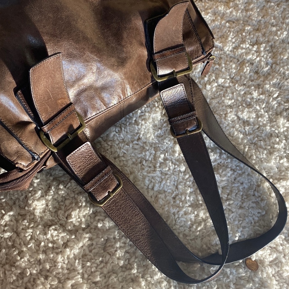 Perlina Leather Tote - Picture 10 of 16
